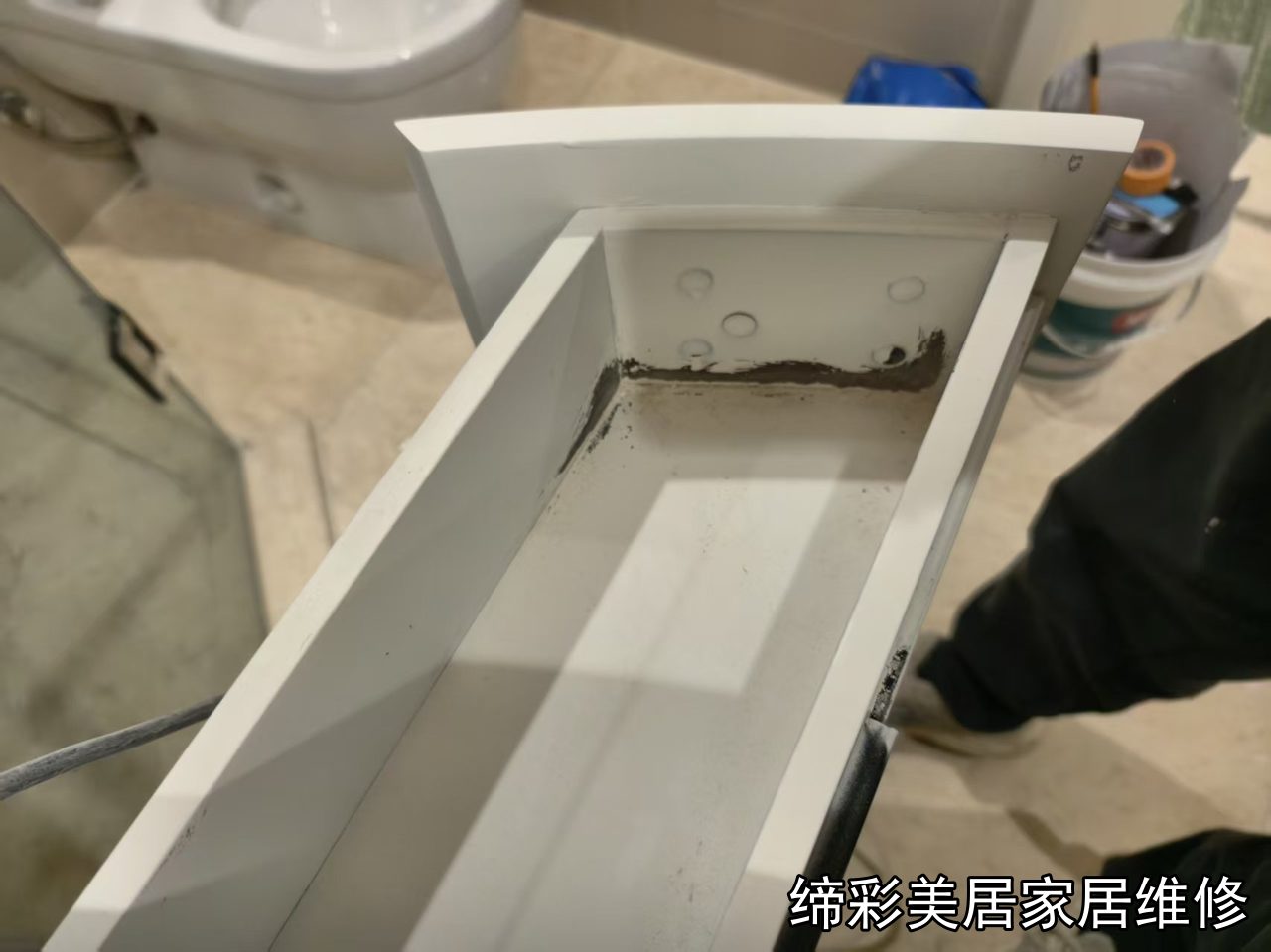 武汉柜子维修修复前